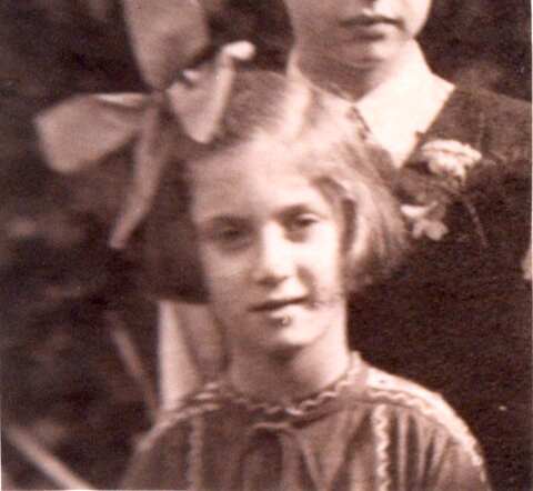 Martha Bachrach POT Yad Vashem.JPG