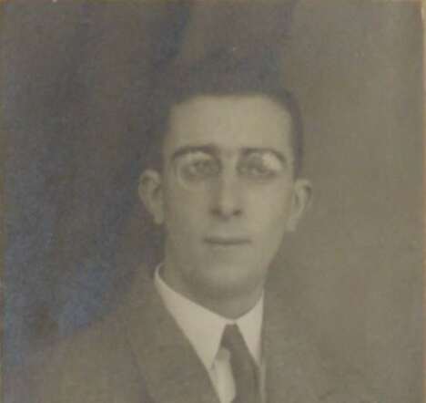 Adolf Dikker 1927 Felixarchief.JPG