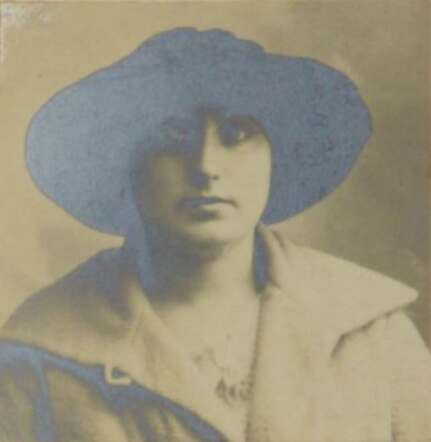Klaartje Presser 1925 Feliarchief.JPG