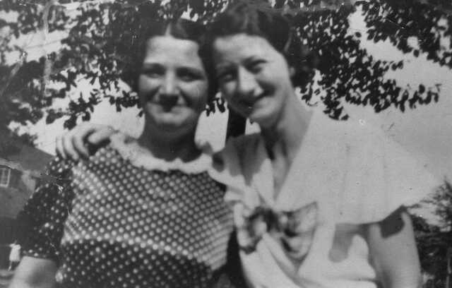 Marianne en Lena Barend