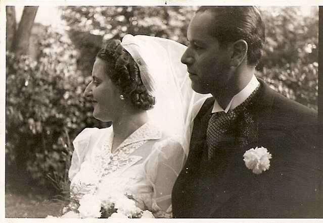 Getrouwd op 7 februari 1939 met Rehuel Frederik Lobatto