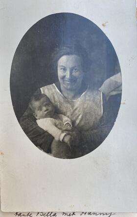 Isabella Cohen met dochter Hanny.jpg