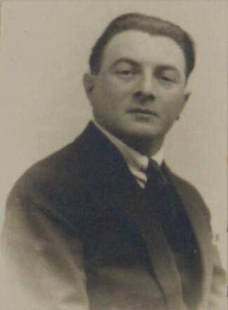 Isidoor Aleng 1926 Felixarchief.JPG