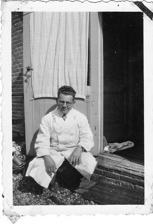 Pics family Barend Davidson (5) Semmie Keijzer, butcher Thomas a Kempisstraat 33+.jpg