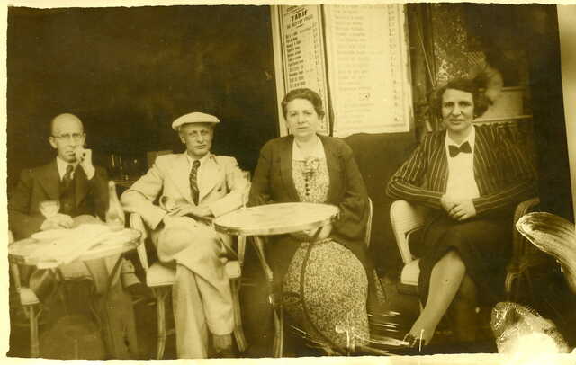 Vlnr Andries Troostwijk, Daniël Jakobs, Helena Troostwijk-van Tijn, Sophia Jakobs-Cohen.jpg