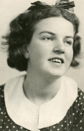 Dora Englander
