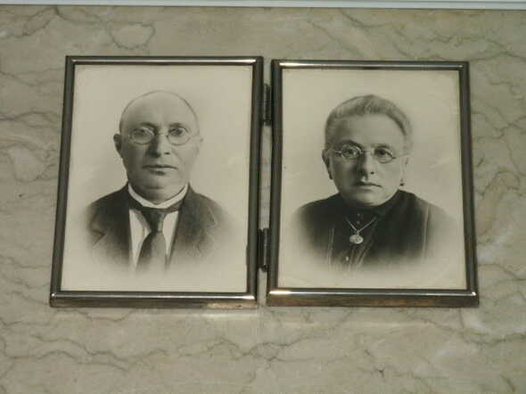 Israel & Betty Jakobs-Levie.JPG
