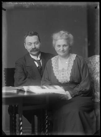 Abraham Levie en Emma van Essen-Frankenstein.jpg