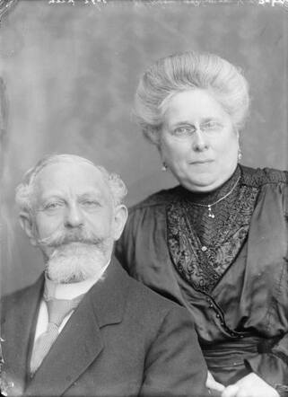 Rachel Kiek-van Amerongen met haar man Lazarus.jpg