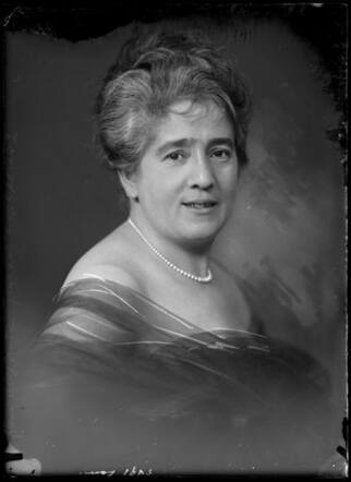 Rachel Lam-Brandon, 1922.jpg