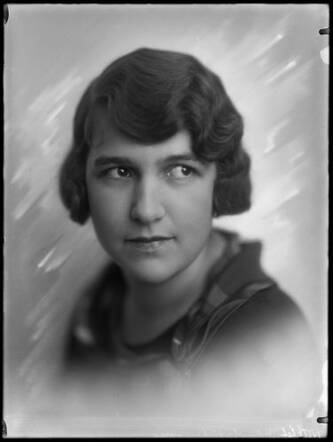 Sara (Zus) Emmering-Lek.jpg