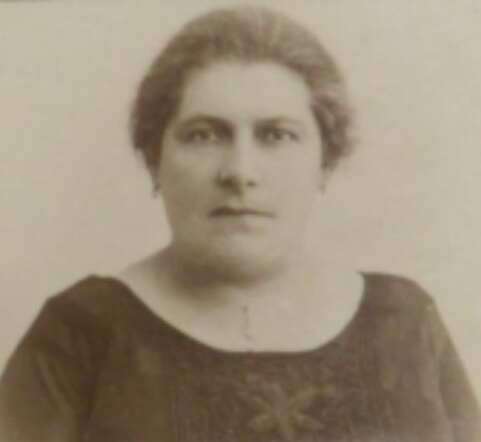 Anna Lopes Cardozo 1927 Felixarchief.JPG