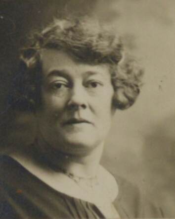 Anna Ketellapper-Raphaël ca. 1925.tif