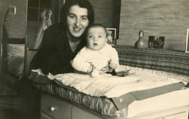 Chancie met baby Hijmie.jpg