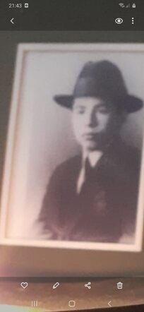 Alexander van Tijn. Zoon van Saartje van Meer en Izaak van Tijn. 