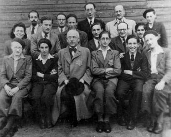 Julius Augapfel in Westerbork.jpg