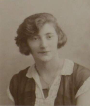 Rebecca Turfkruijer-Hillesum 1928 Felixarchief.JPG