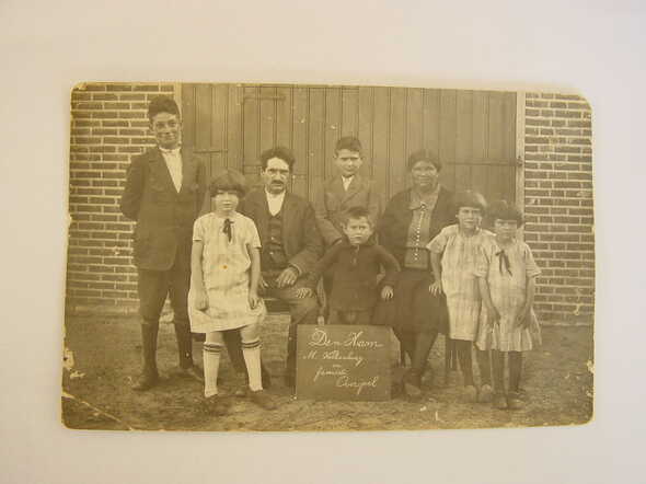 Gezin Mozes Falkenburg en Lea Lena Schlosser.JPG