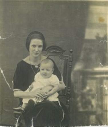 Hedwig Bähren an her son Anton.jpg