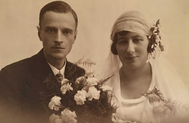 Huwelijksfoto van Sophia Weijl en Josephus Amandus Antonius van Noort.