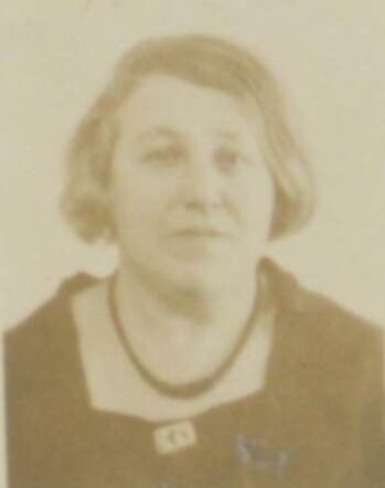 Alida Hischel.png