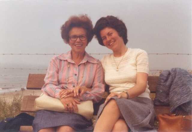 Bella and Jenny Winckel.jpg