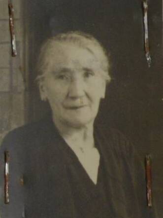 Dina Zomerplaag 1941 Felixarchief.JPG