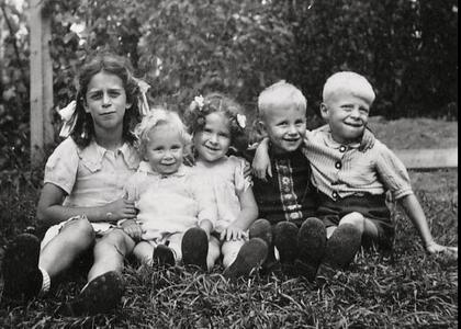 Onderduik foto met de familie Rooze 