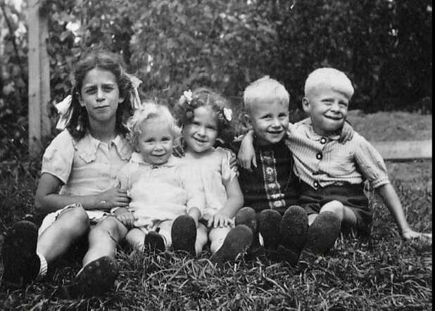 Onderduik foto met de familie Rooze 