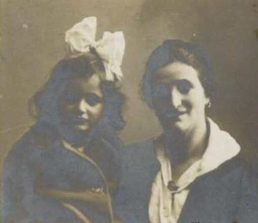 Eva Plukker Lea Schrijver 1923 Felixarchief.JPG
