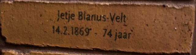 Blanus-Velt Jetje steen.jpg