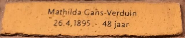 Gans-Verduin Mathilda steen.jpg