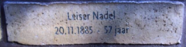 Nadel Leiser steen.jpg