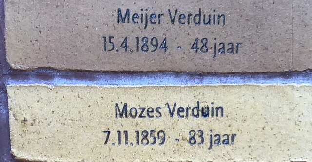 Verduin Mozes Verduin Meijer stenen.jpg