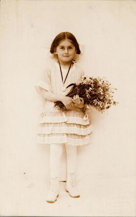Annemarie Erna Cohn, 1923
