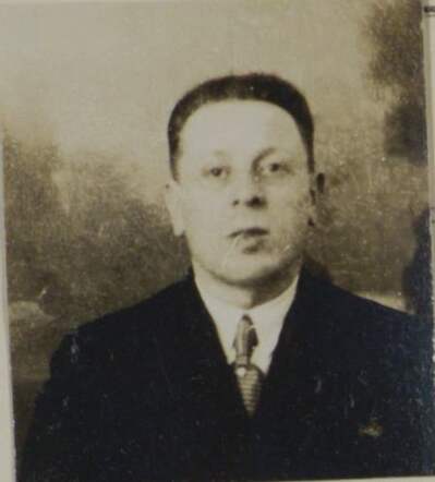 Isidore van Win b. 1882 c. 1928.png