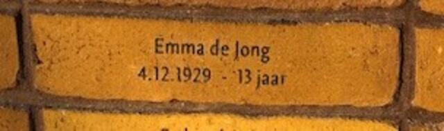Emma de Jong.jpg