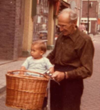 Sal de Zwarte met Manja Mooy, augustus 1980