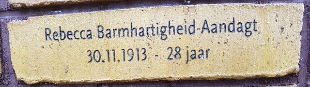 Namenmonument Rebecca Barmhartigheid - Aandagt 30-11-1913.jpg