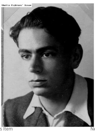 Menachem Pinkhof, 1942