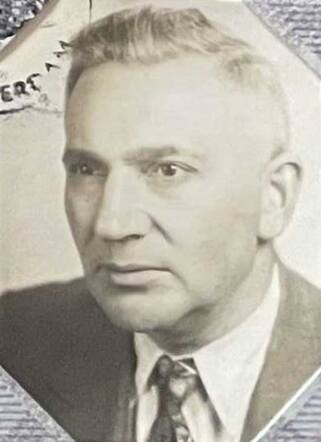 Benjamin van der Sluis persoonsbewijs.JPG