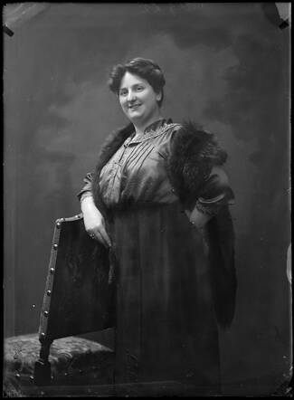 010164000450 Elsje van Amerongen, 1914, Archief Amsterdam.jpg