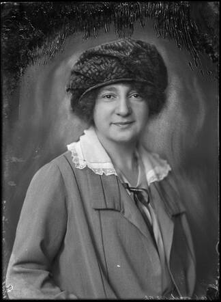 010164006819 Connie Margarethe Rubens, 1924 - Archief Amsterdam.jpg