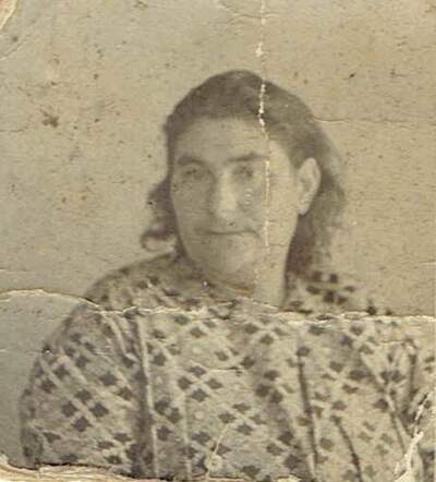 Anna Kool-Robles