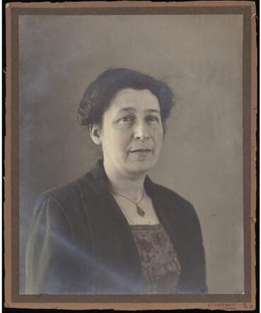 Evalina Chits