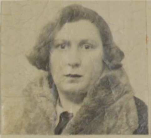 Esther Smit van Dam 1937 Felixarchief.png