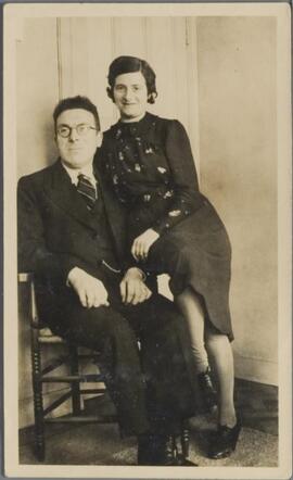 Portretfoto van Louis de Groot en Mietje de Groot-Coster, circa 1940 