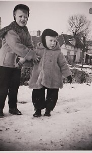 1955 november peter en martinn rijswijk julialaantje.jpg