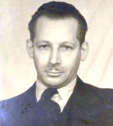 Karel Kiek  