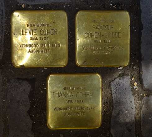 stolpersteine Steenstraat 26.JPG
